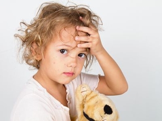 Boutons de rougeole chez l’enfant